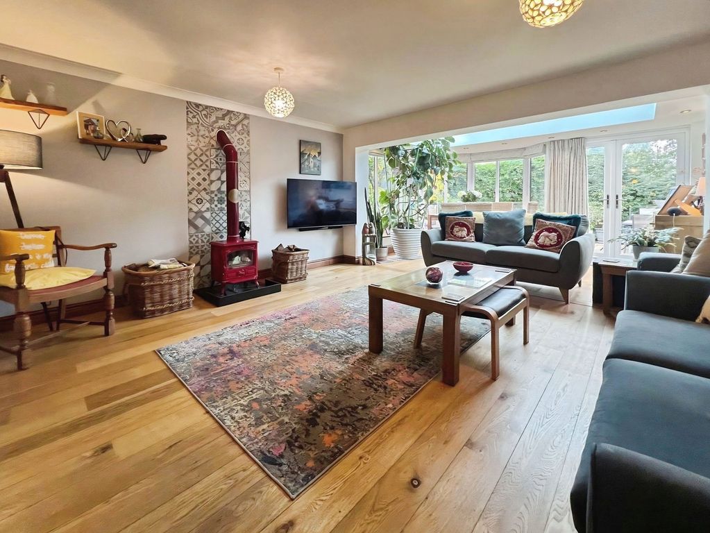 Property photo 3 of 32