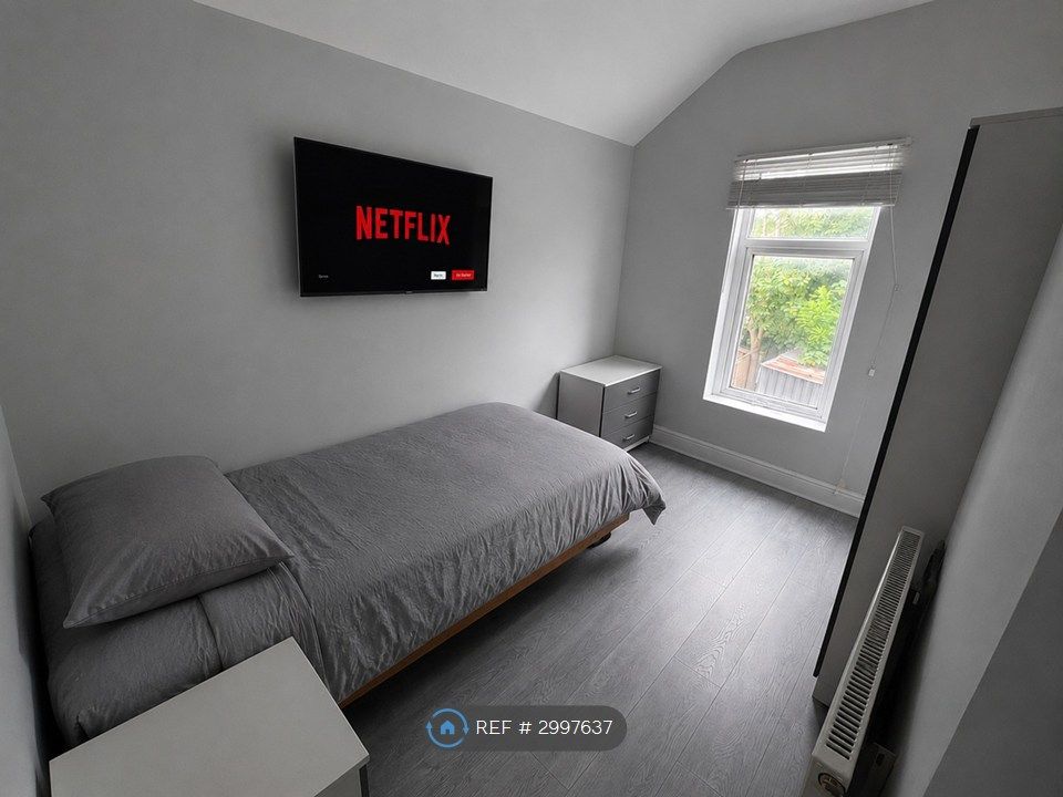 Property photo 1 of 4