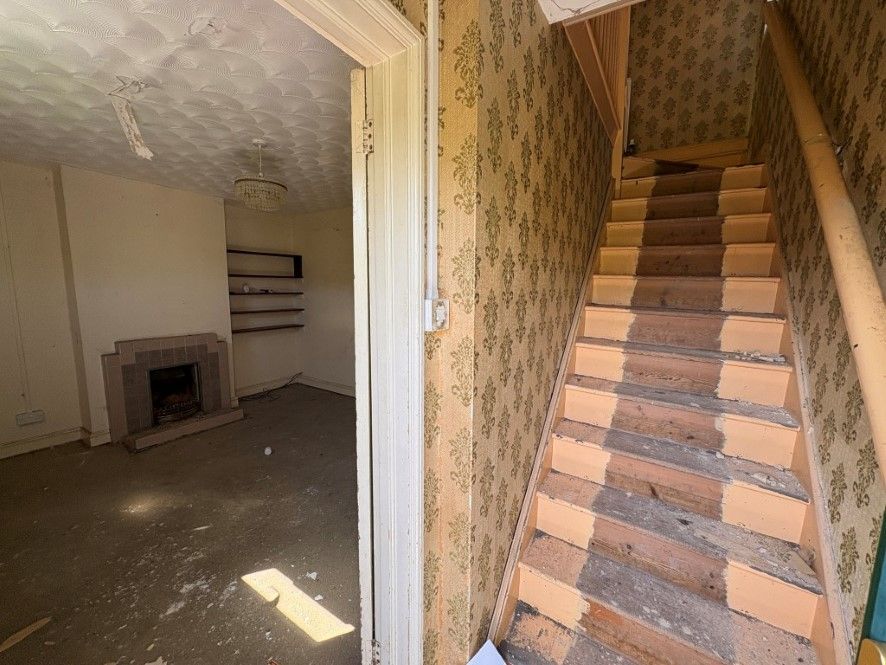 Property photo 3 of 11