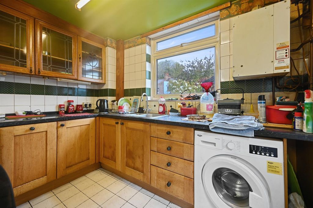 Property photo 2 of 12 Rcaj- 35 Etta Street- Kitchen 4 (1).Jpg