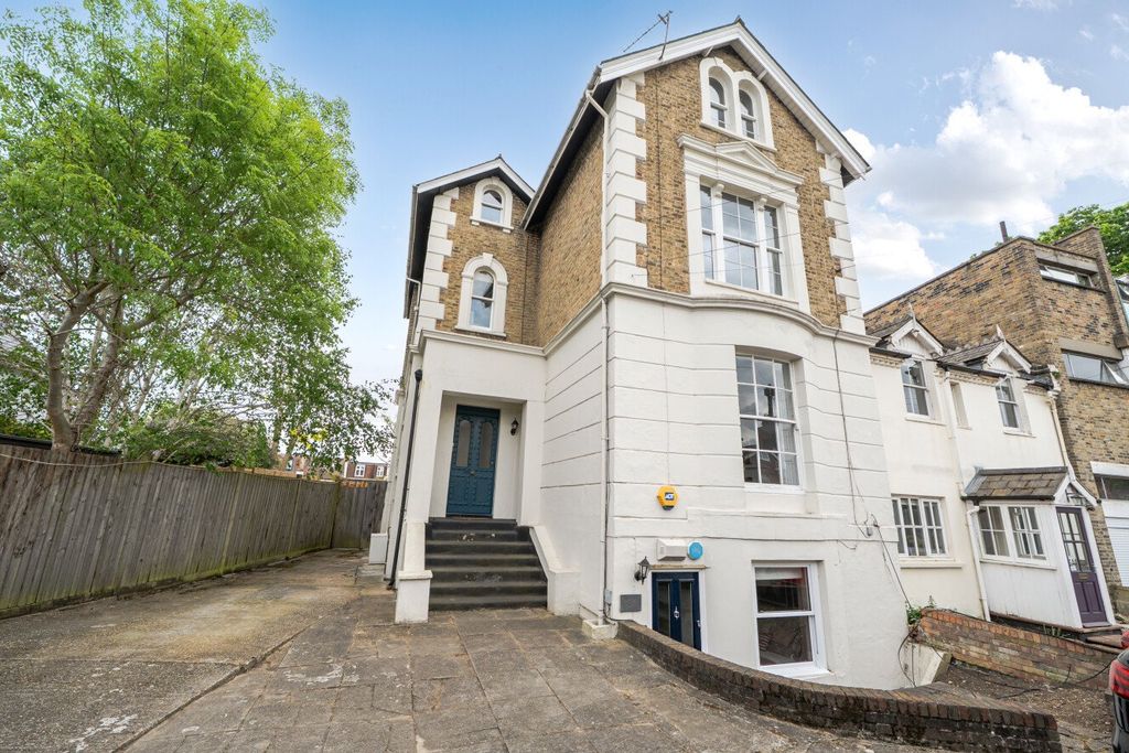 Property photo 2 of 11 Picture No. 20