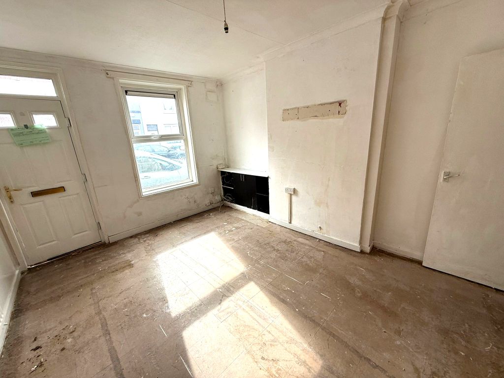 Property photo 3 of 16