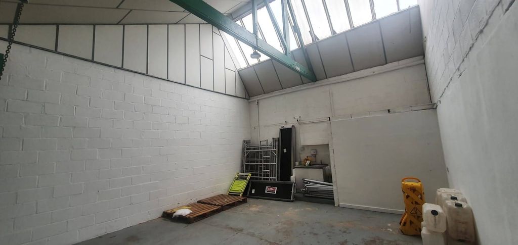 Property photo 2 of 2