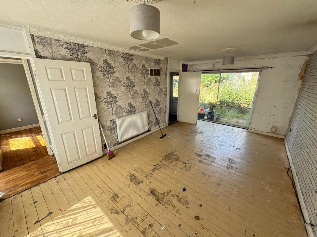 Property photo 2 of 17 1.Jpg