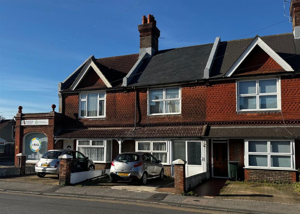 Property photo 1 of 16 138 Whitley.Jpg