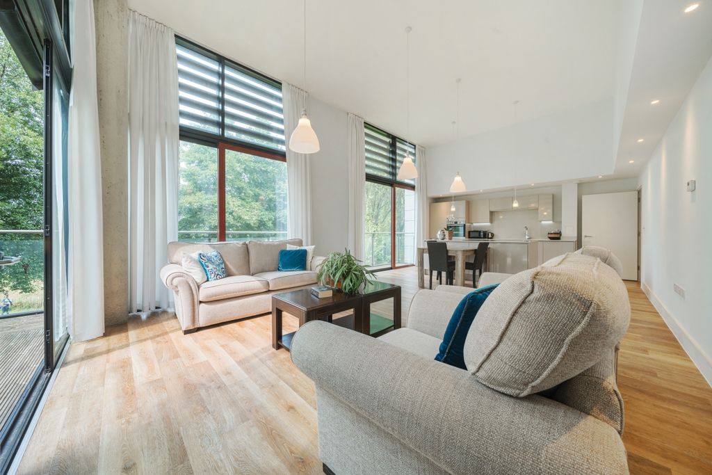 Property photo 2 of 13 1162823 (2)