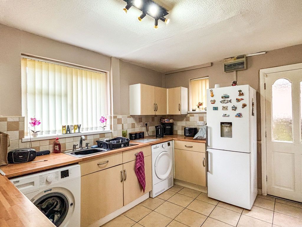 Property photo 2 of 8 Photo 2