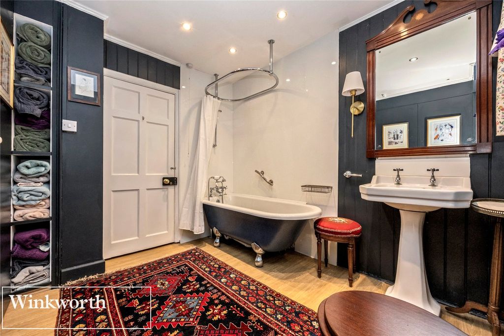 Additional image 13 of 3 bed flat for saleThe Drive, Hove, East Sussex BN3