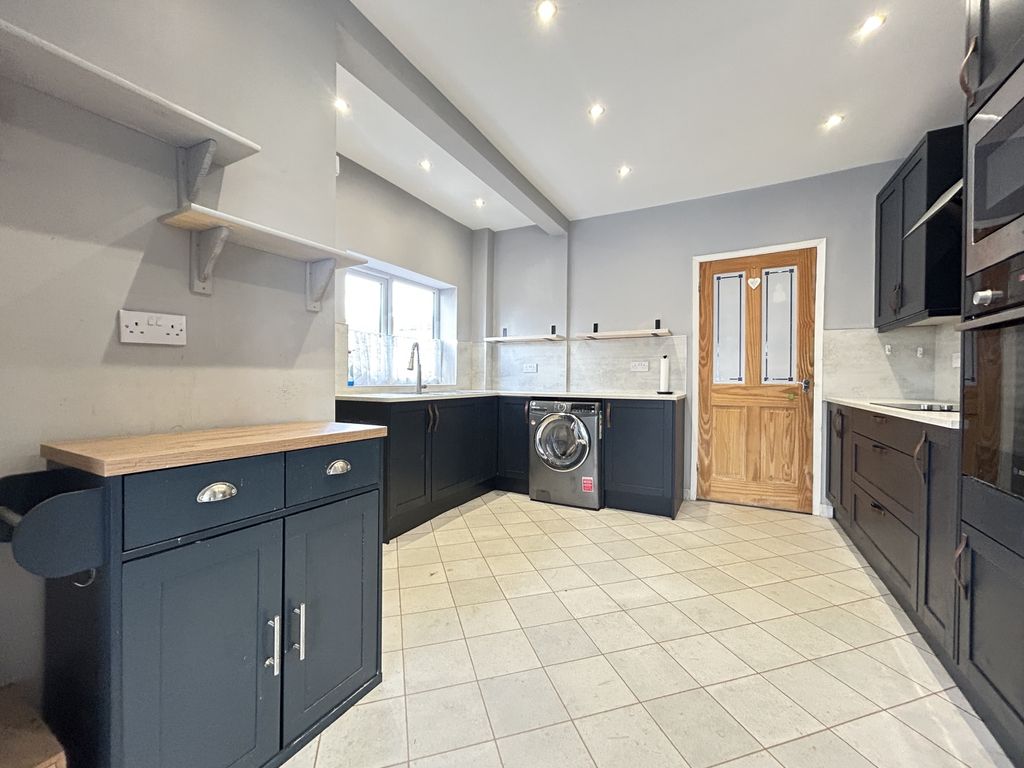 Property photo 2 of 14 Img_5142