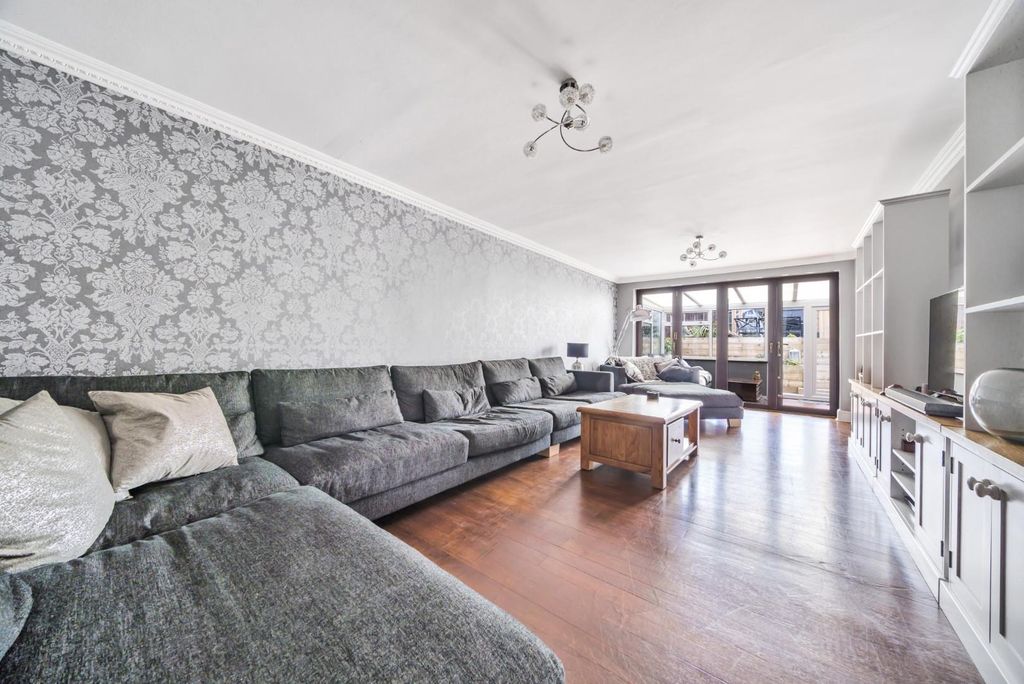 Property photo 3 of 15 943168 (2).Jpg