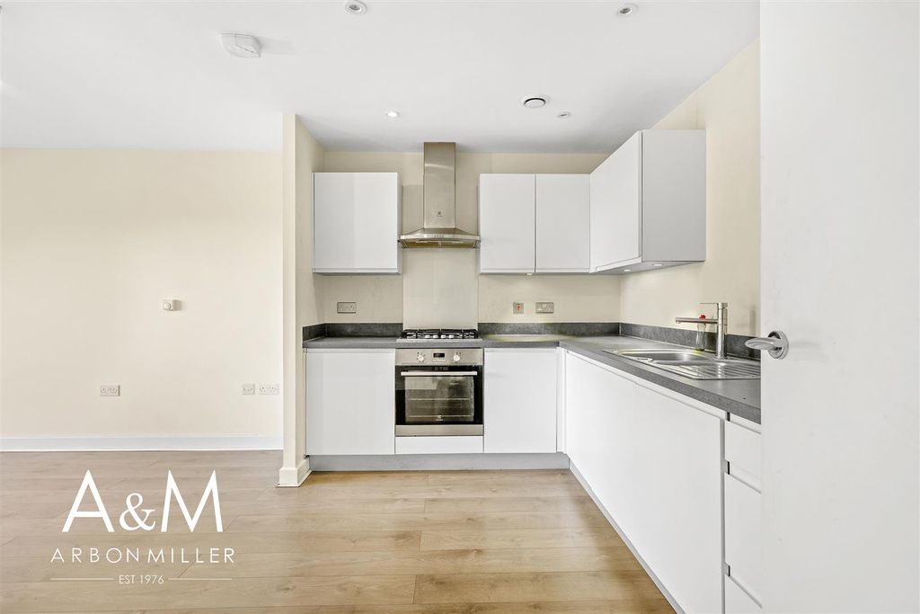 Property photo 3 of 23 4D4A8244.Jpg