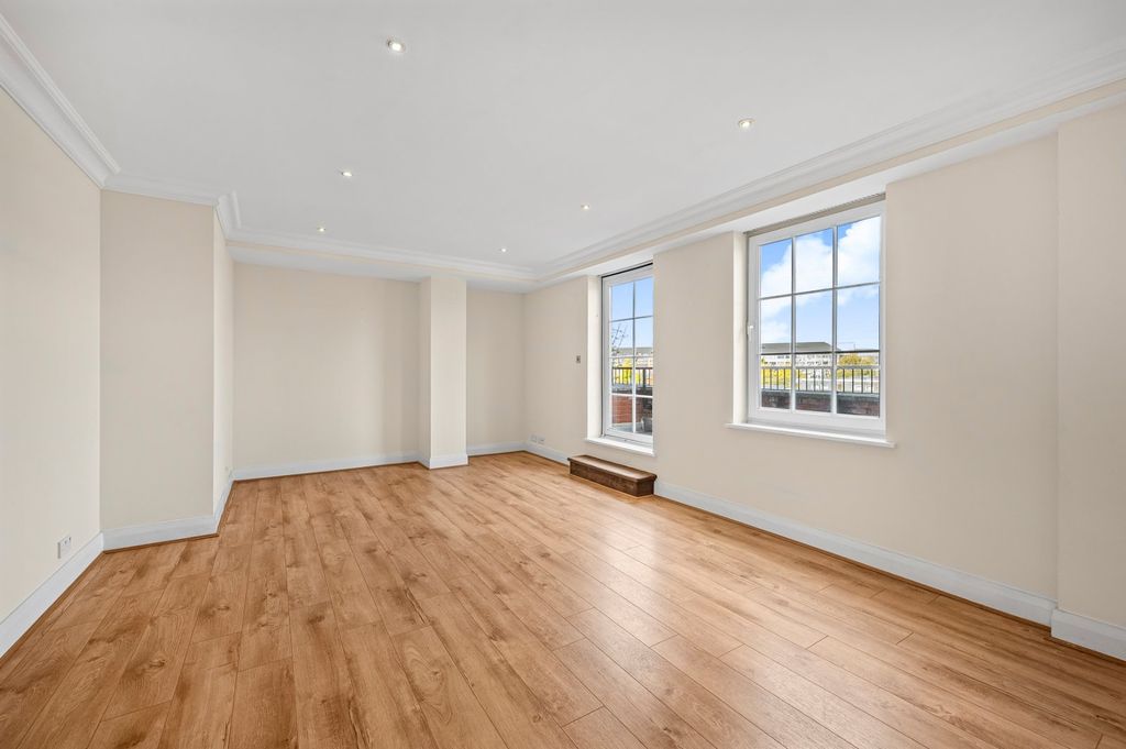 Property photo 2 of 13 Picture No. 09