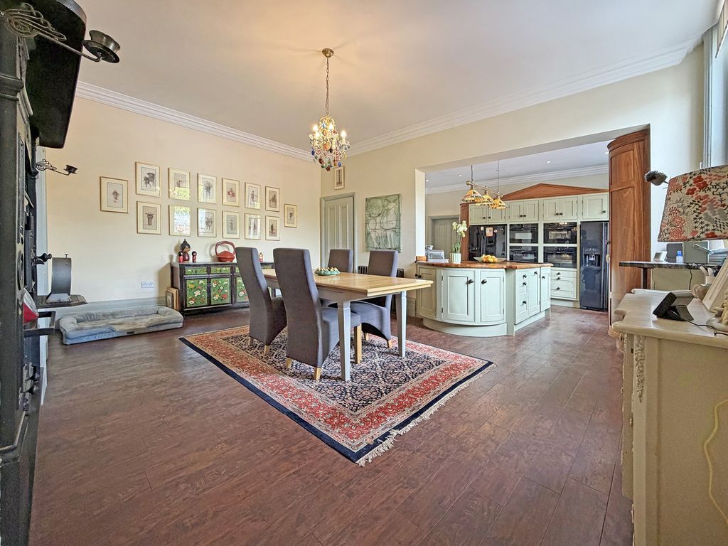 Additional image 21 of 6 bed semi-detached house for saleMeadowcroft, Elwick Road, Hartlepool TS26