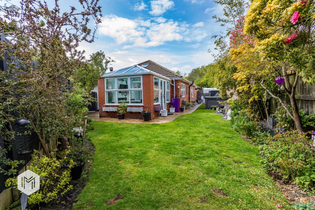 Property photo 2 of 34 Picture No. 23
