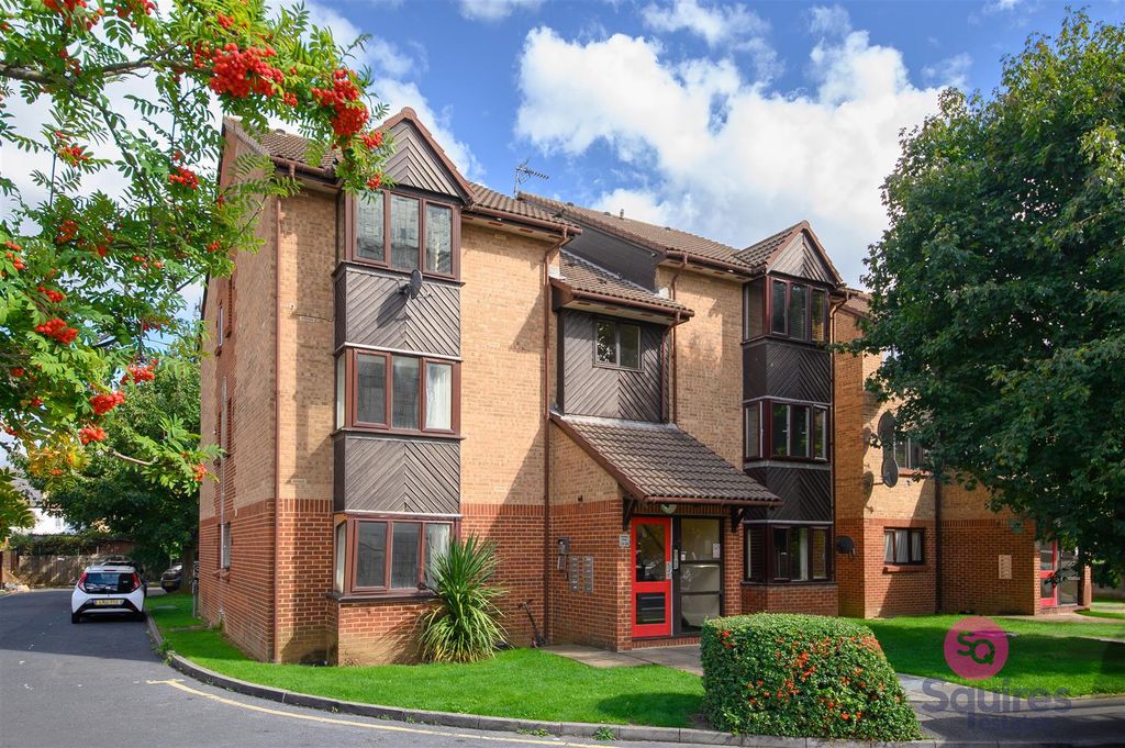 Property photo 1 of 11