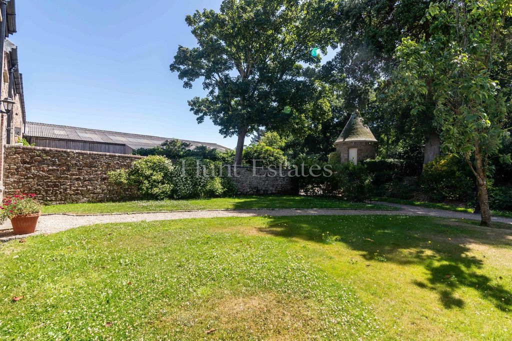 Property photo 2 of 22 Not Specified