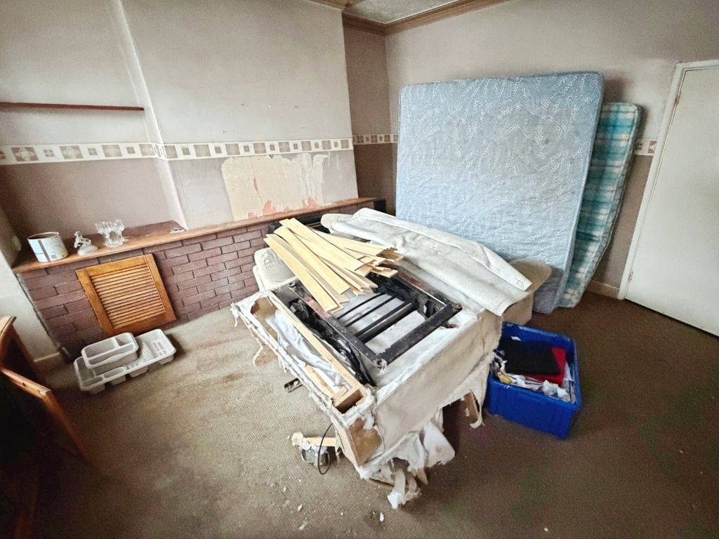 Property photo 2 of 7 Dining Room