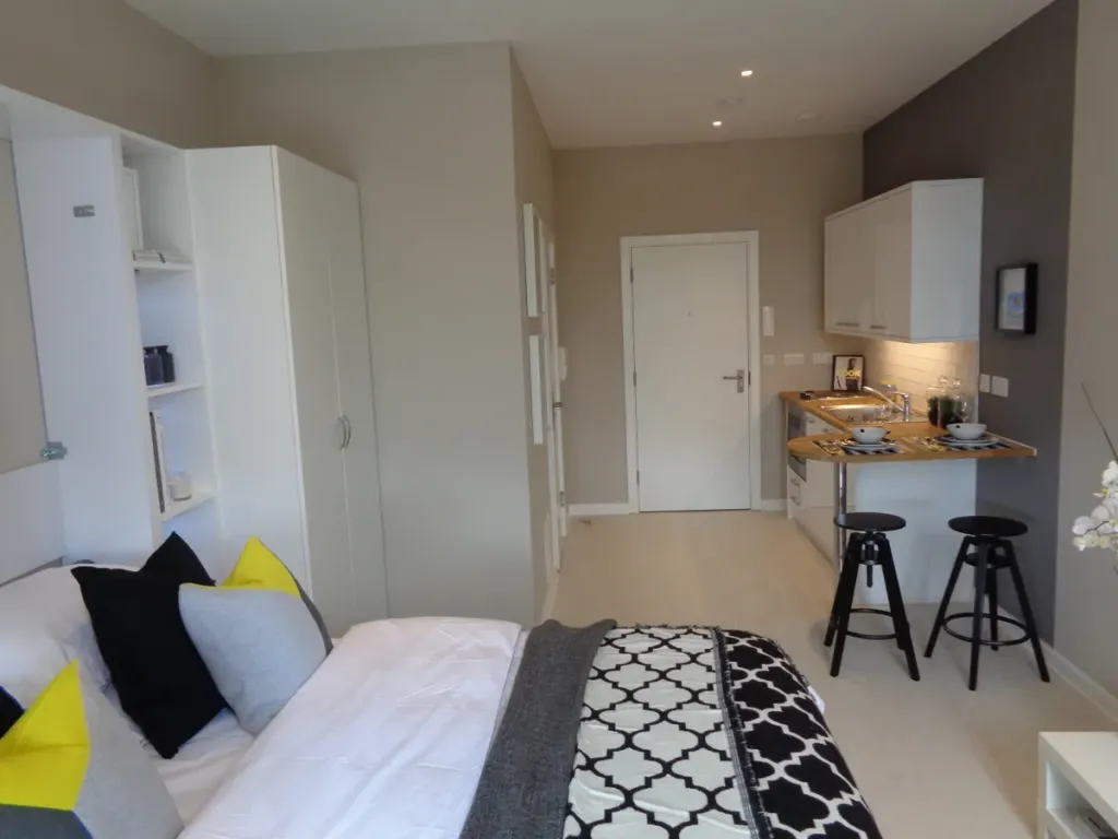 Property photo 3 of 11