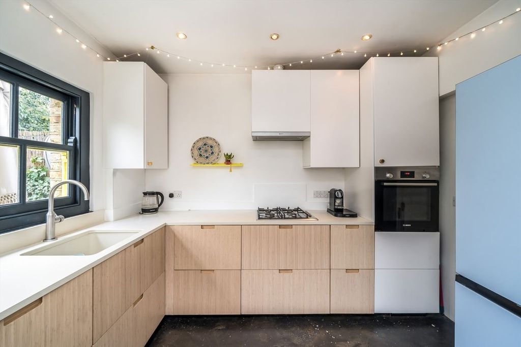 Property photo 3 of 9