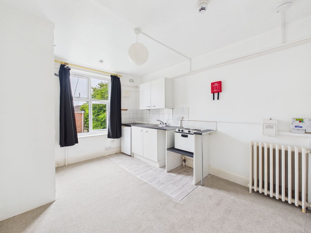 Property photo 1 of 4 Studio Room