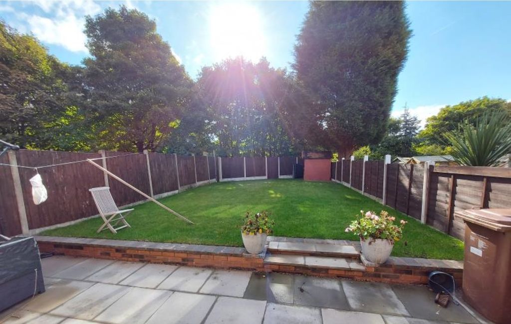 Property photo 3 of 3