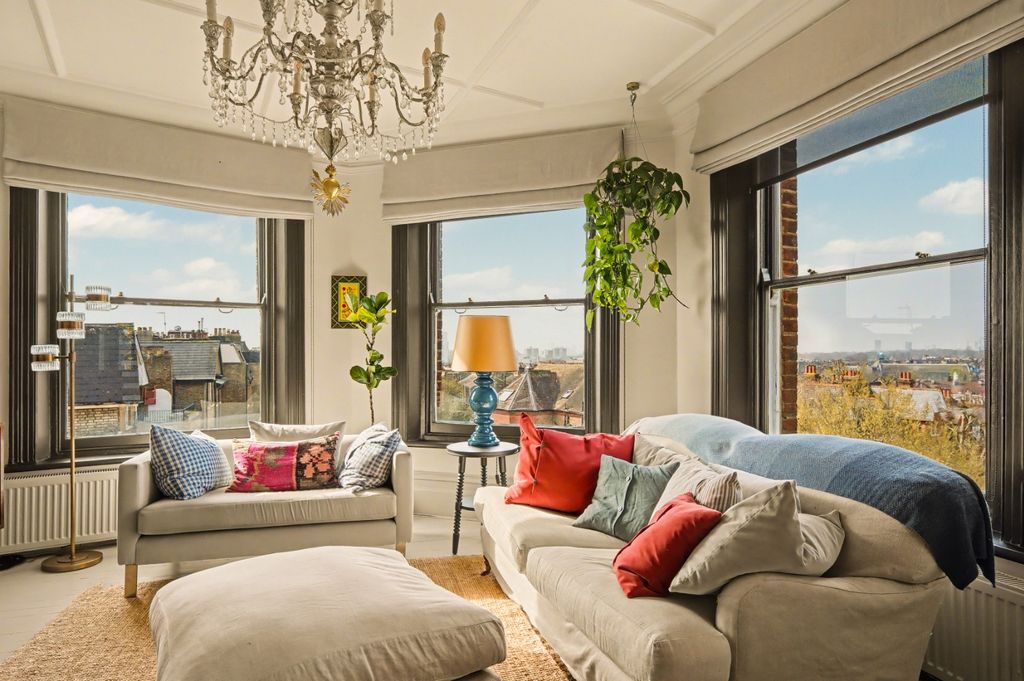 Property photo 1 of 27 4990650