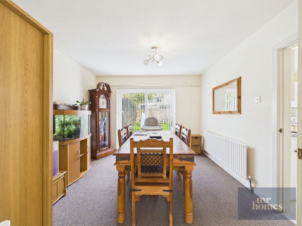 Property photo 3 of 26