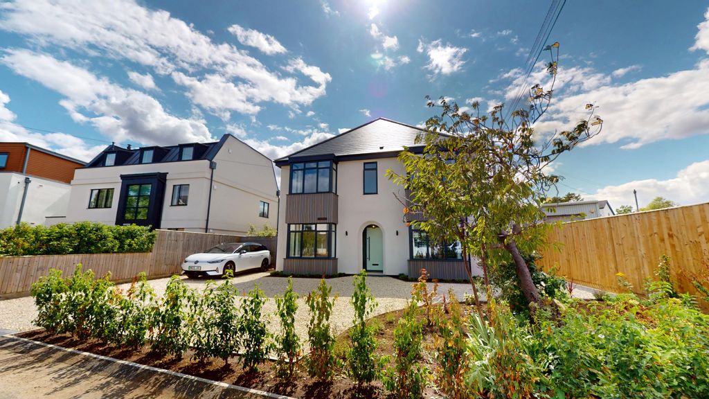 Property photo 1 of 33 Rosewood-08072026_085043