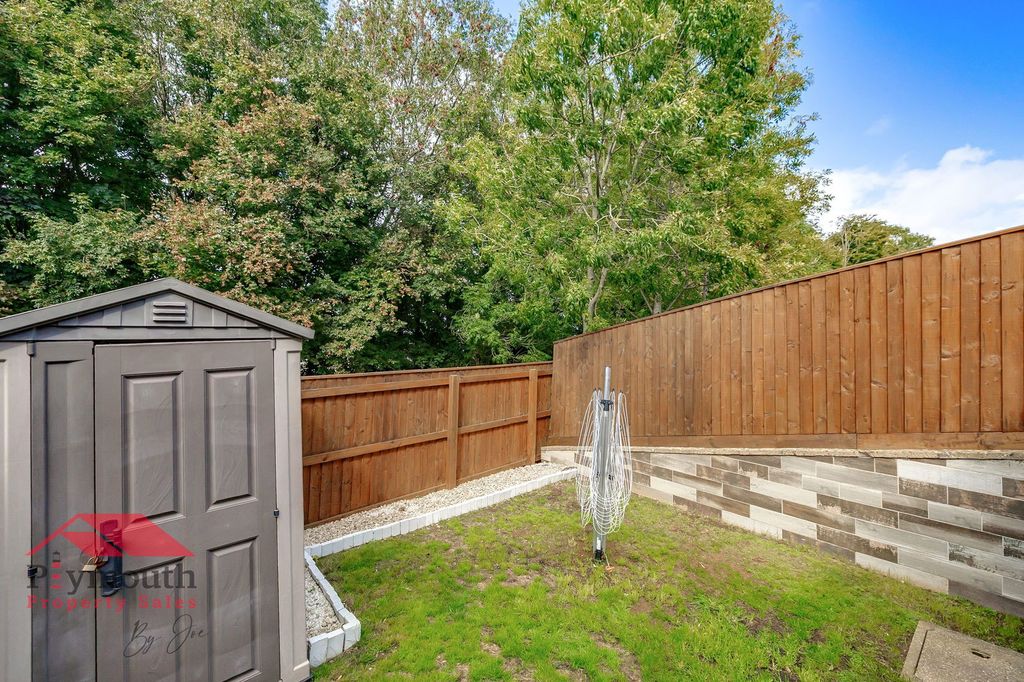 Property photo 3 of 14