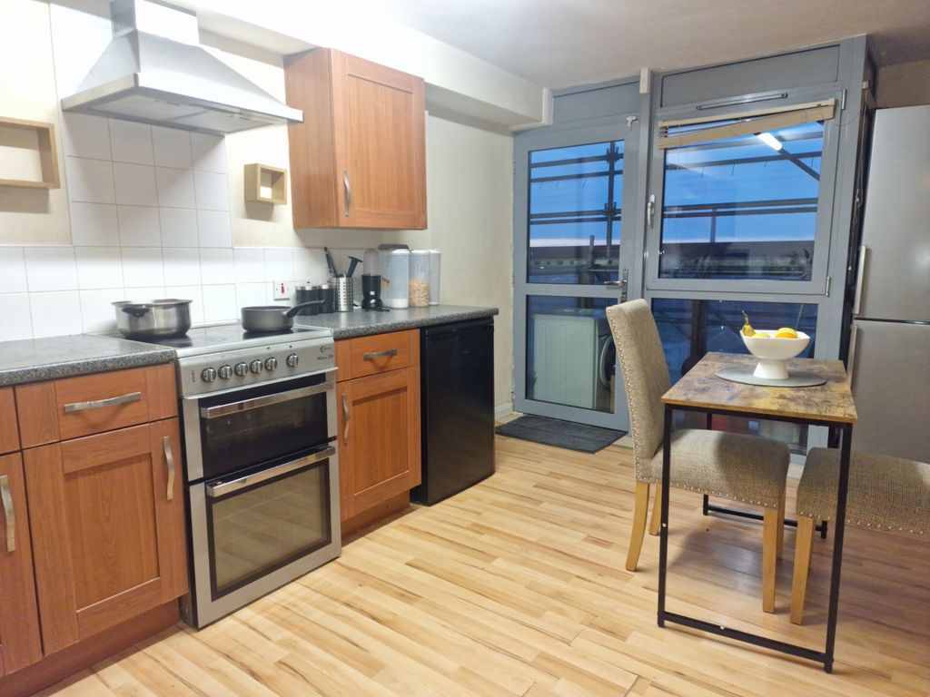 Property photo 3 of 8 Newlife Apartments