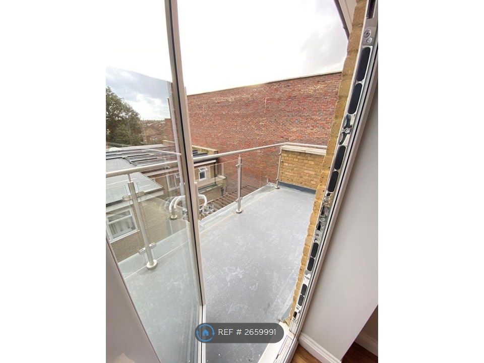 Property photo 3 of 33