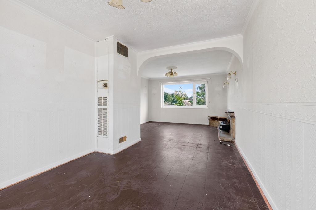 Property photo 3 of 21