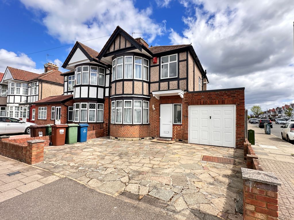 Property photo 1 of 23