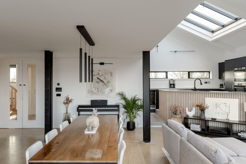 Property photo 2 of 34 266224 - Tmh_Mile End Road-103.Jpg