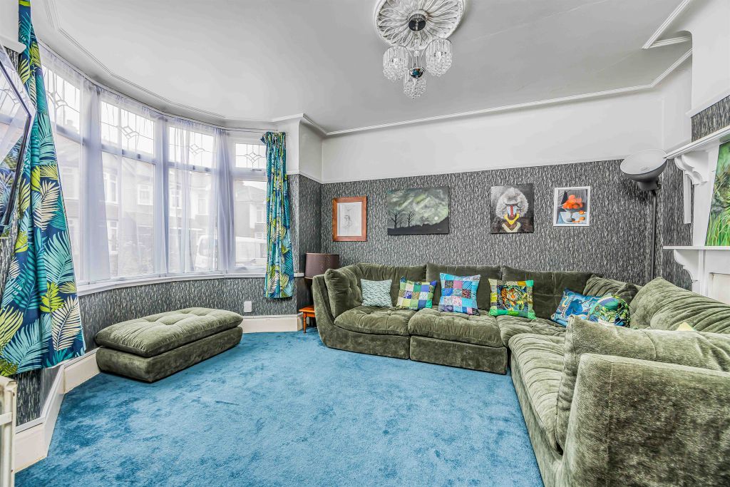 Property photo 2 of 19