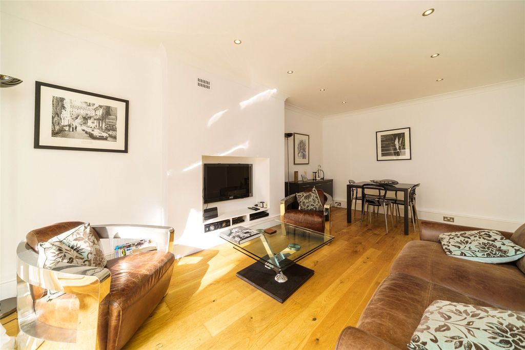 Property photo 3 of 14 Picture No. 11