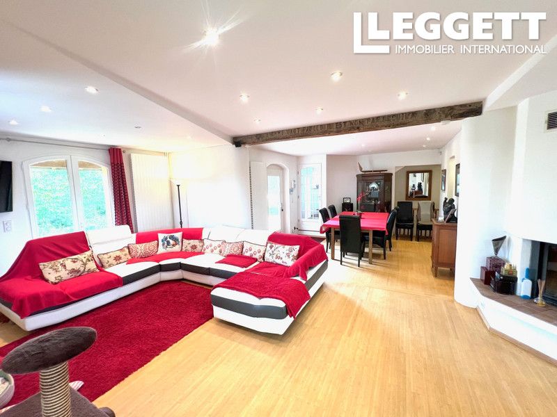 Property photo 3 of 10