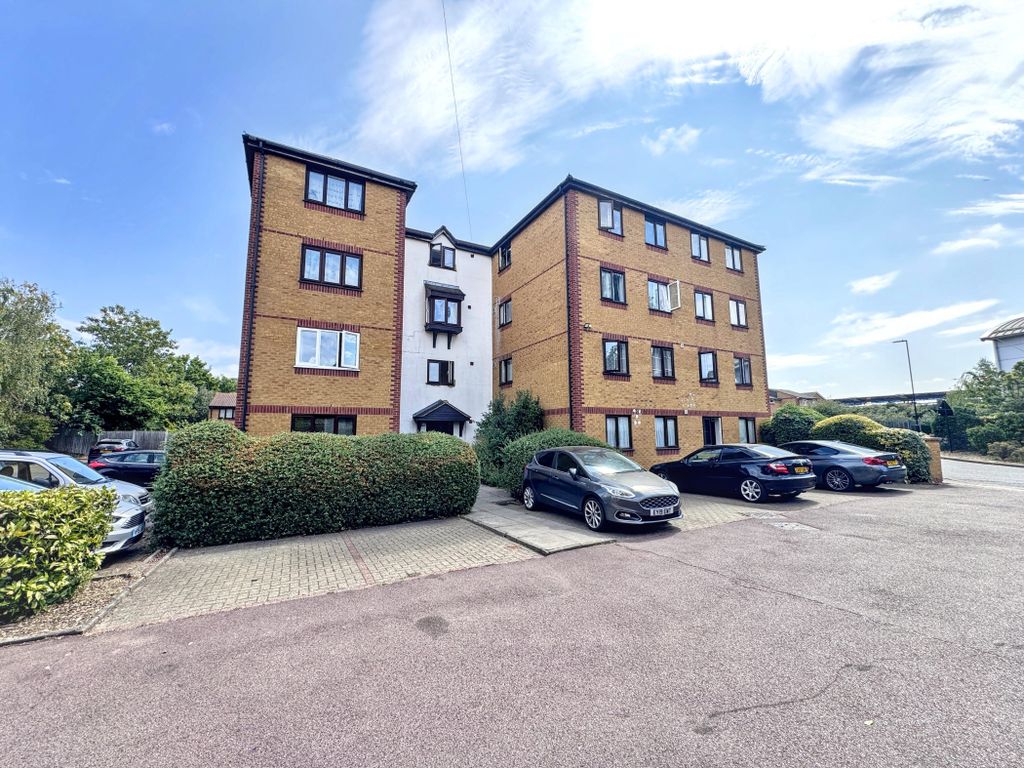 Property photo 1 of 8
