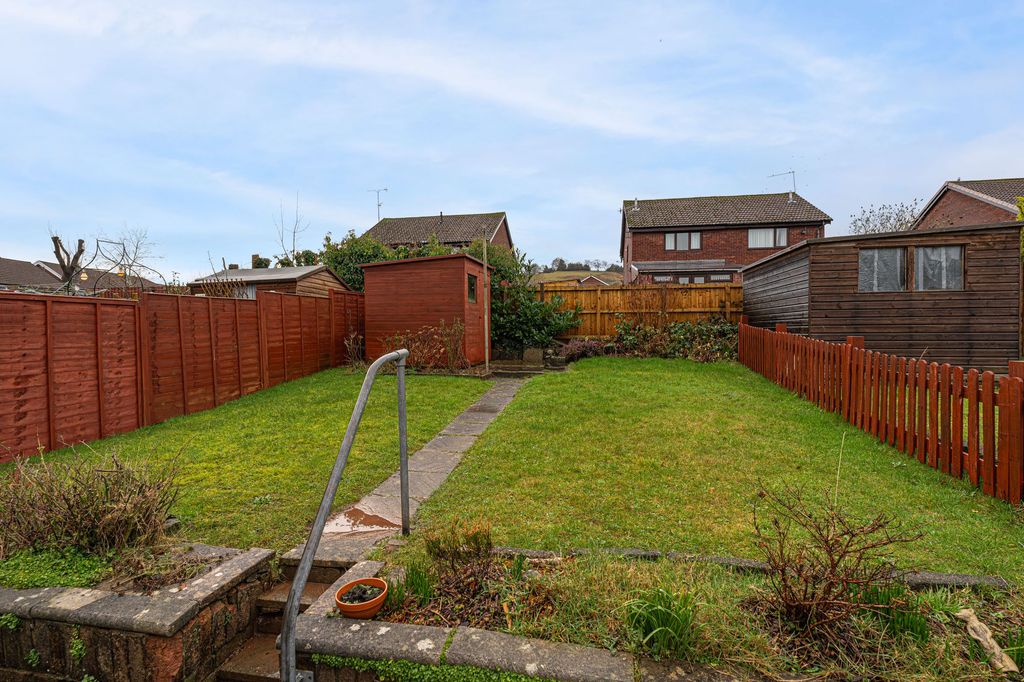 Property photo 2 of 29