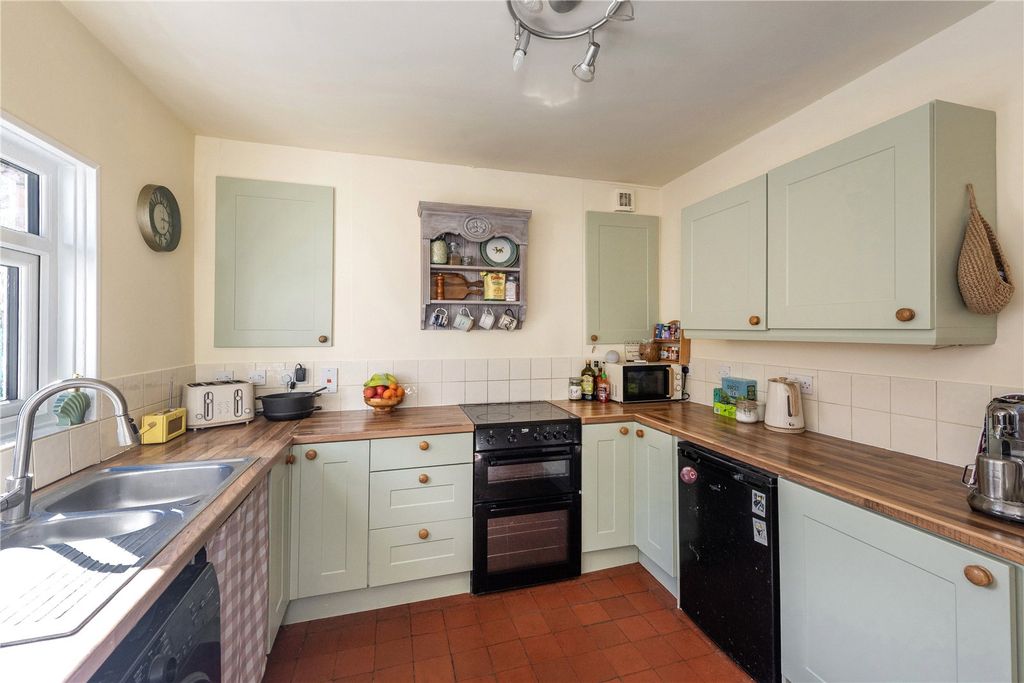 Property photo 2 of 17 Picture No. 06