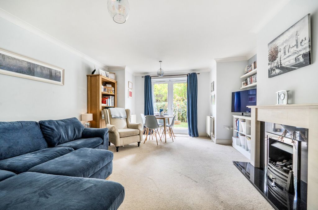 Property photo 2 of 19 1-6Ac009Ae68694-1...