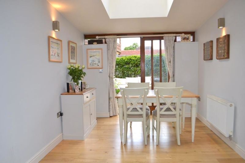 Property photo 2 of 11 Dining Room