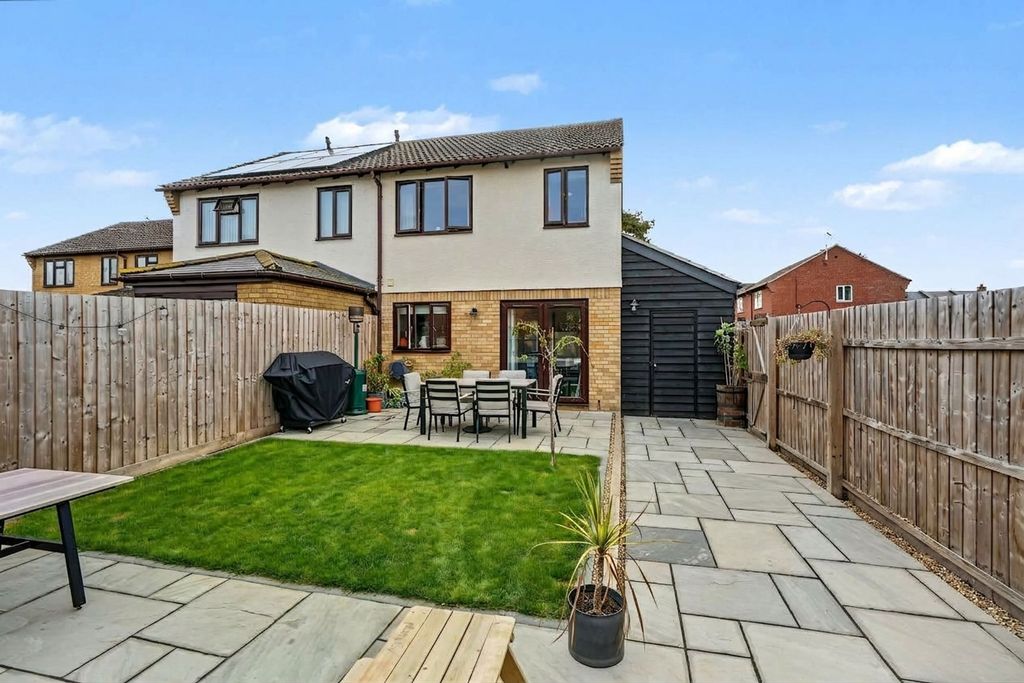 Property photo 2 of 14