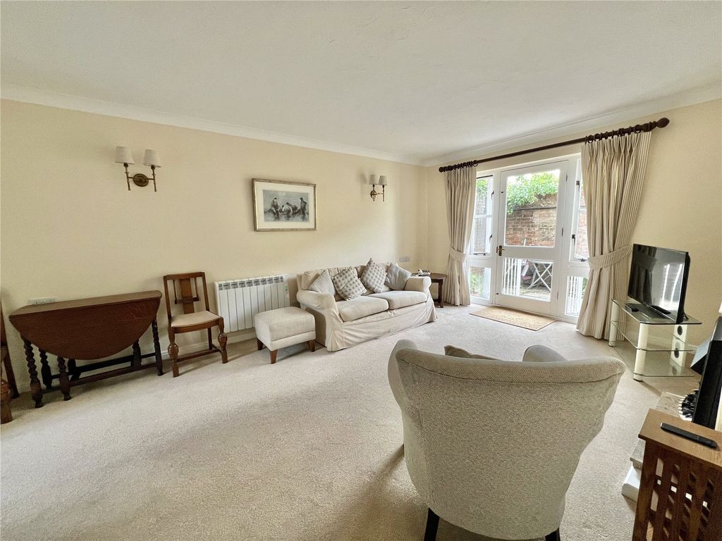 Property photo 2 of 14 Picture No. 08