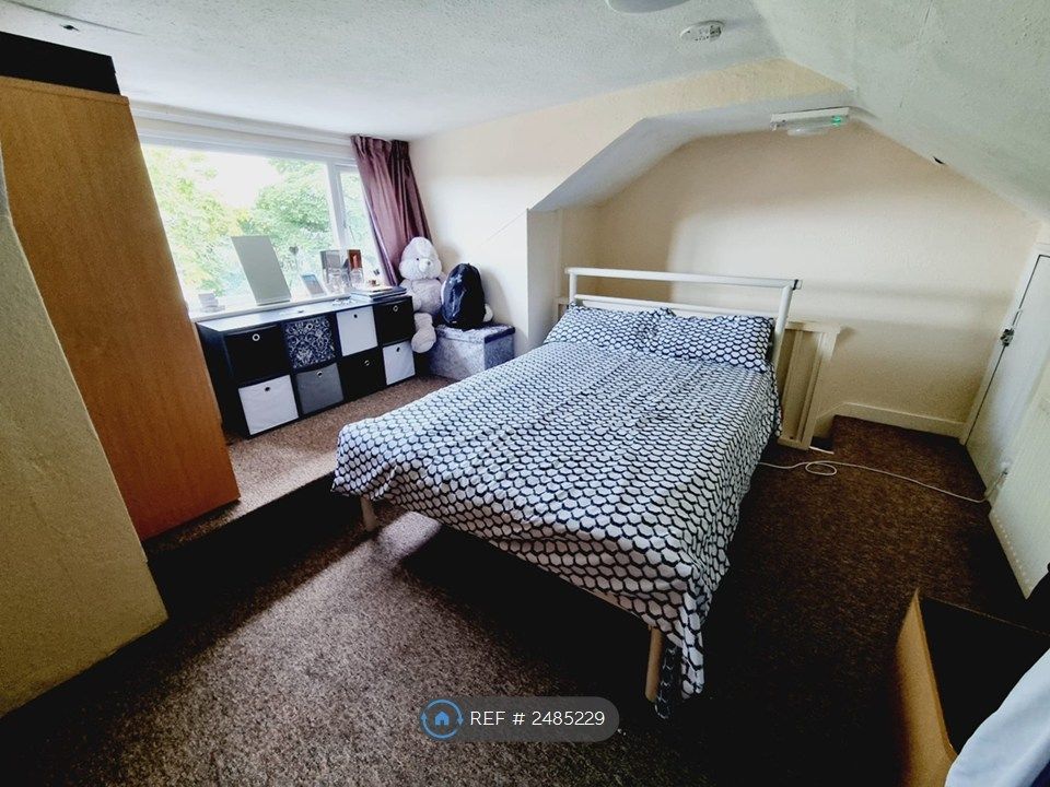 Property photo 3 of 5