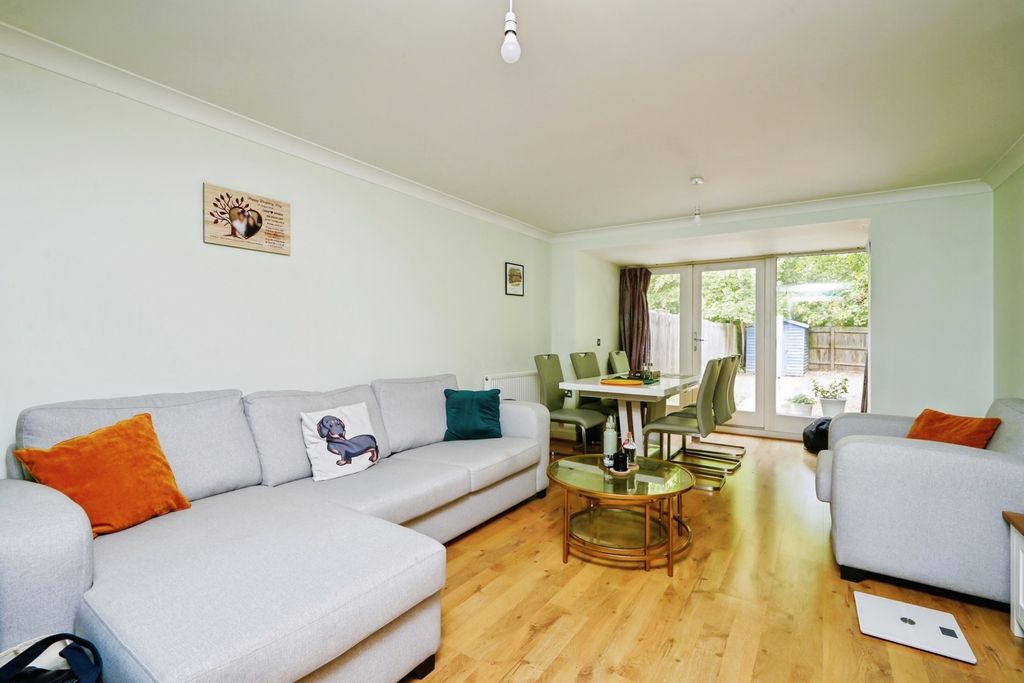 Property photo 2 of 16 Pbox-Img.Jpg
