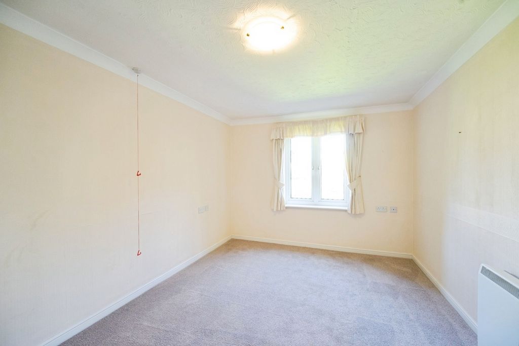 Additional image 6 of 2 bed flat for saleAire Valley Court, Bingley BD16