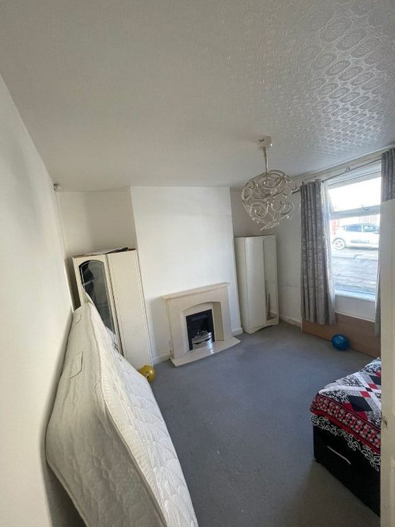 Property photo 3 of 3