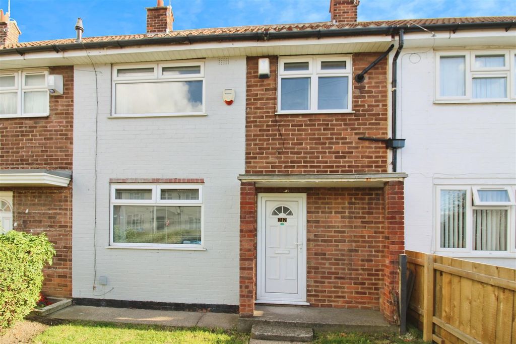 Property photo 1 of 13 Gardens