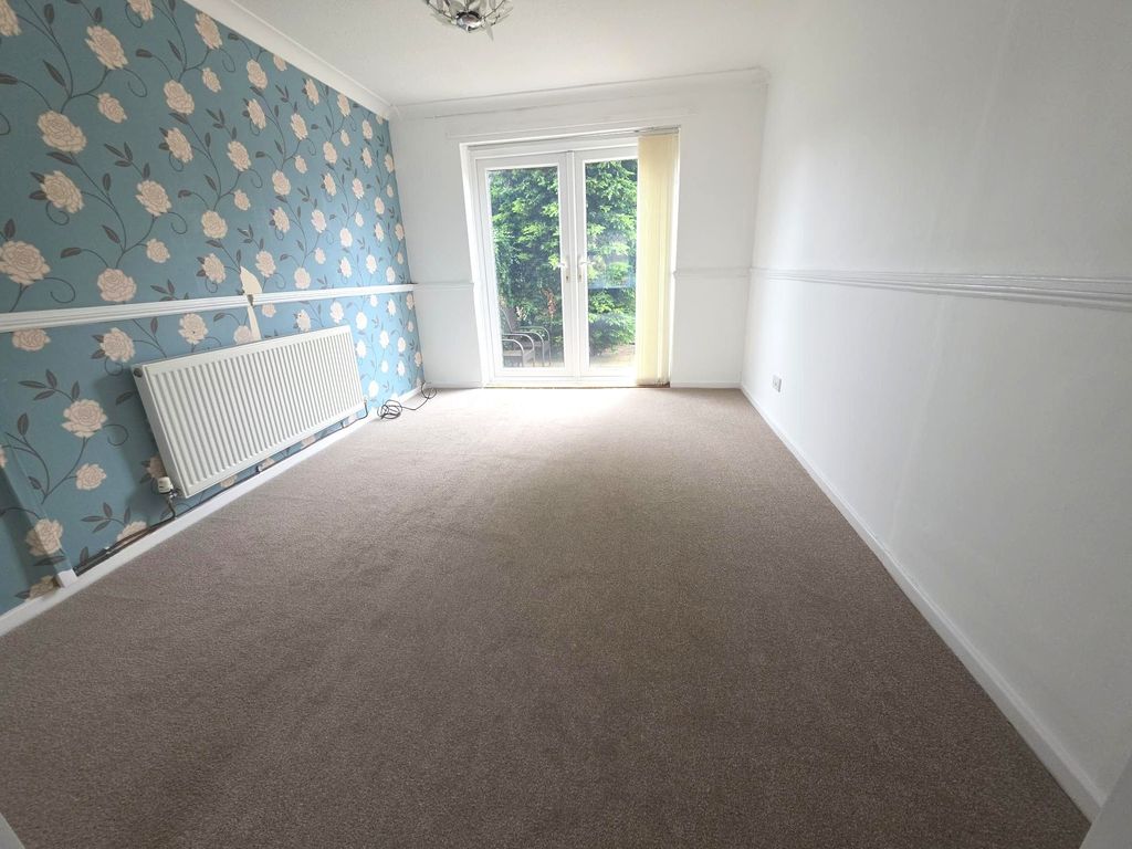 Property photo 3 of 26 Dining Room